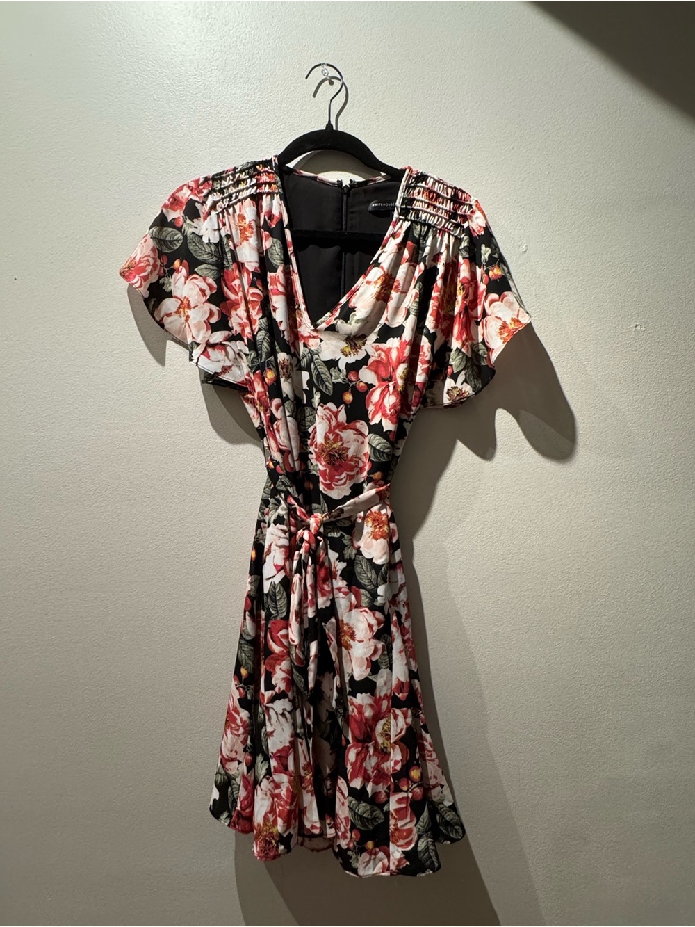 White House Black Market V-Neck Floral Flutter Sleeve Dress